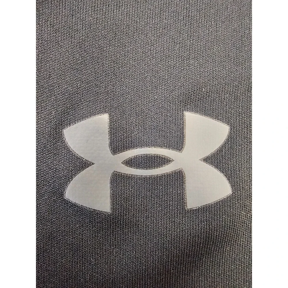 Under Armour black tshirt loose‎ Adult Medium